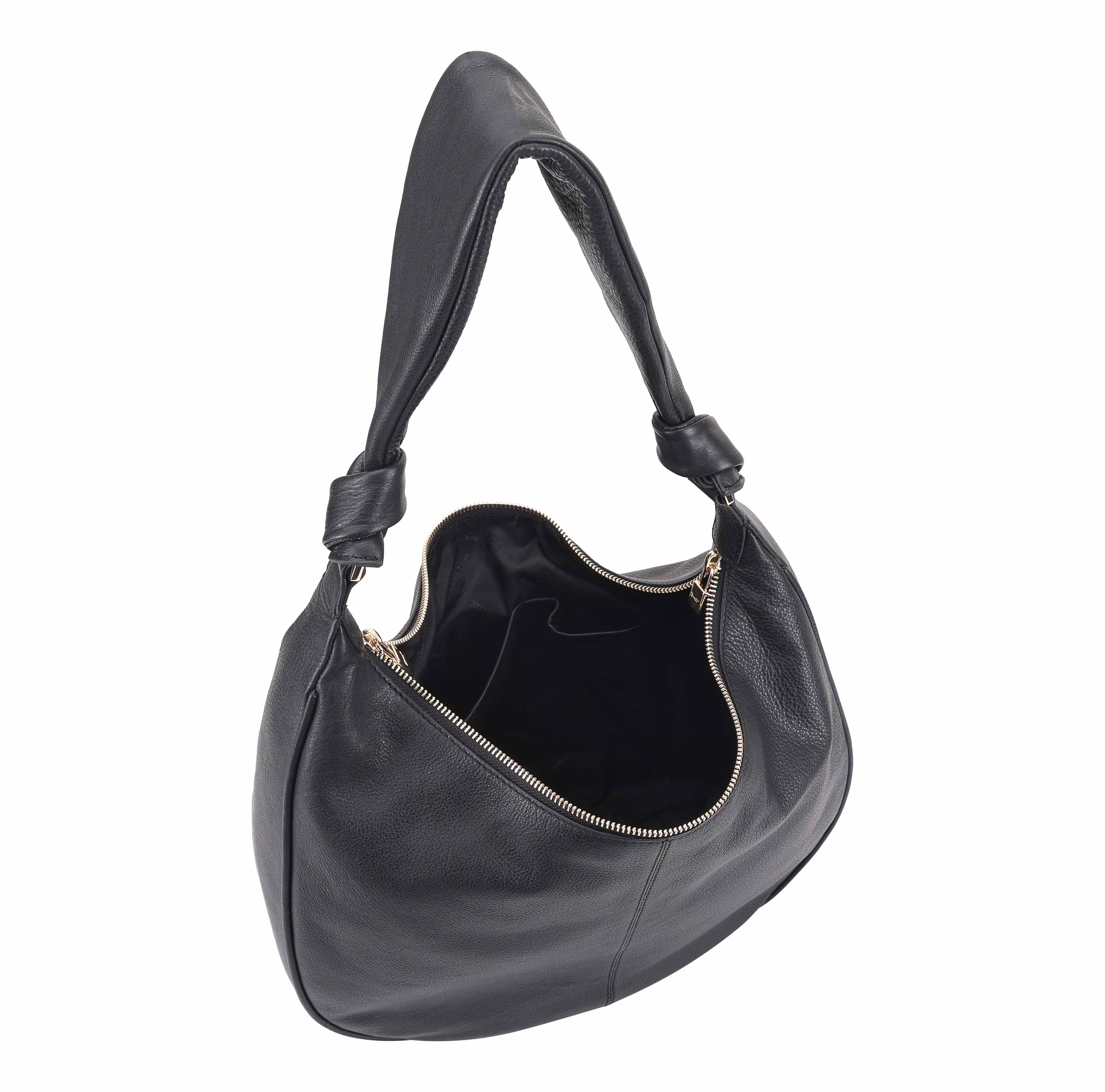 Anum - Image 11