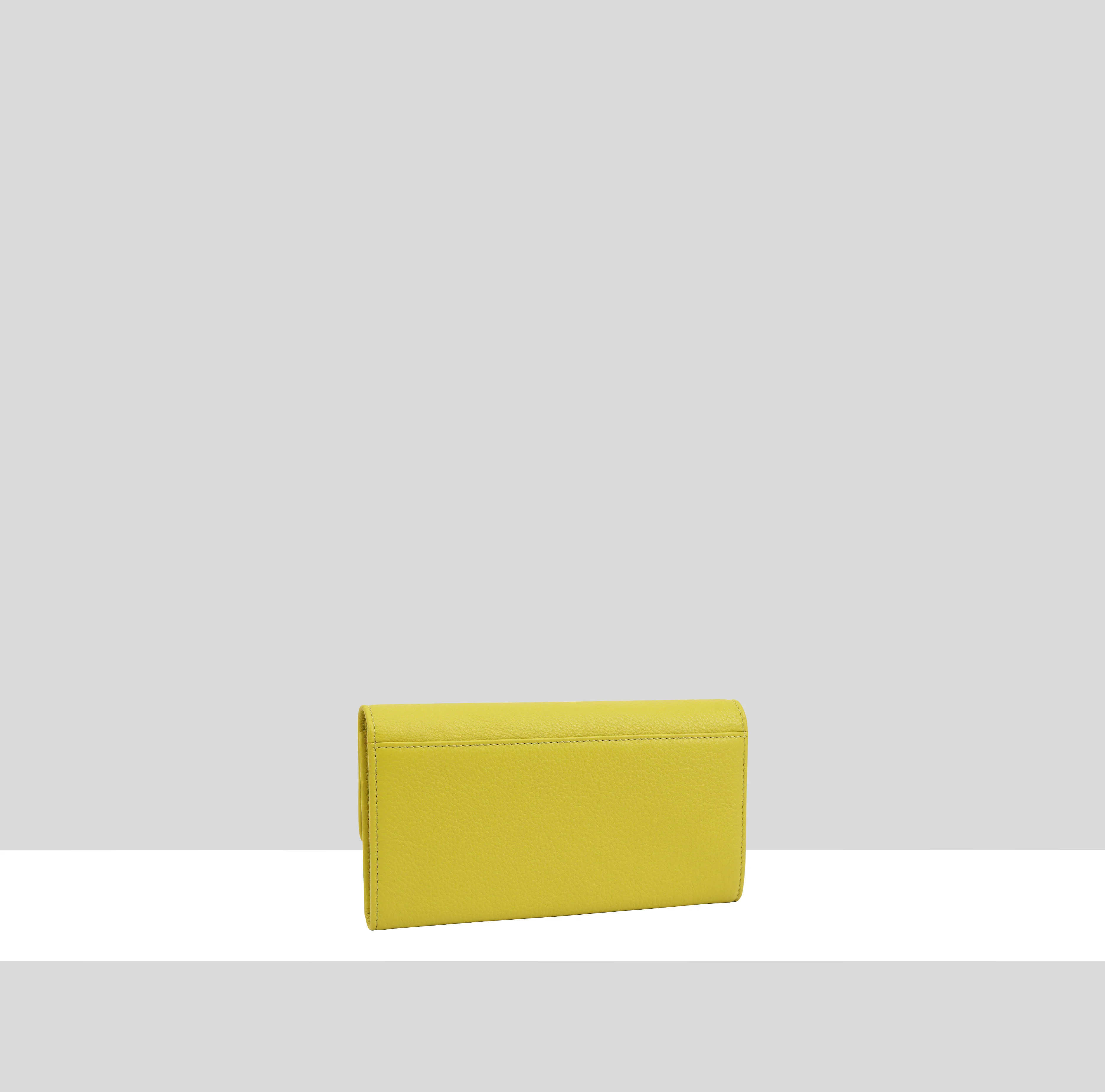 Josie - Image 6